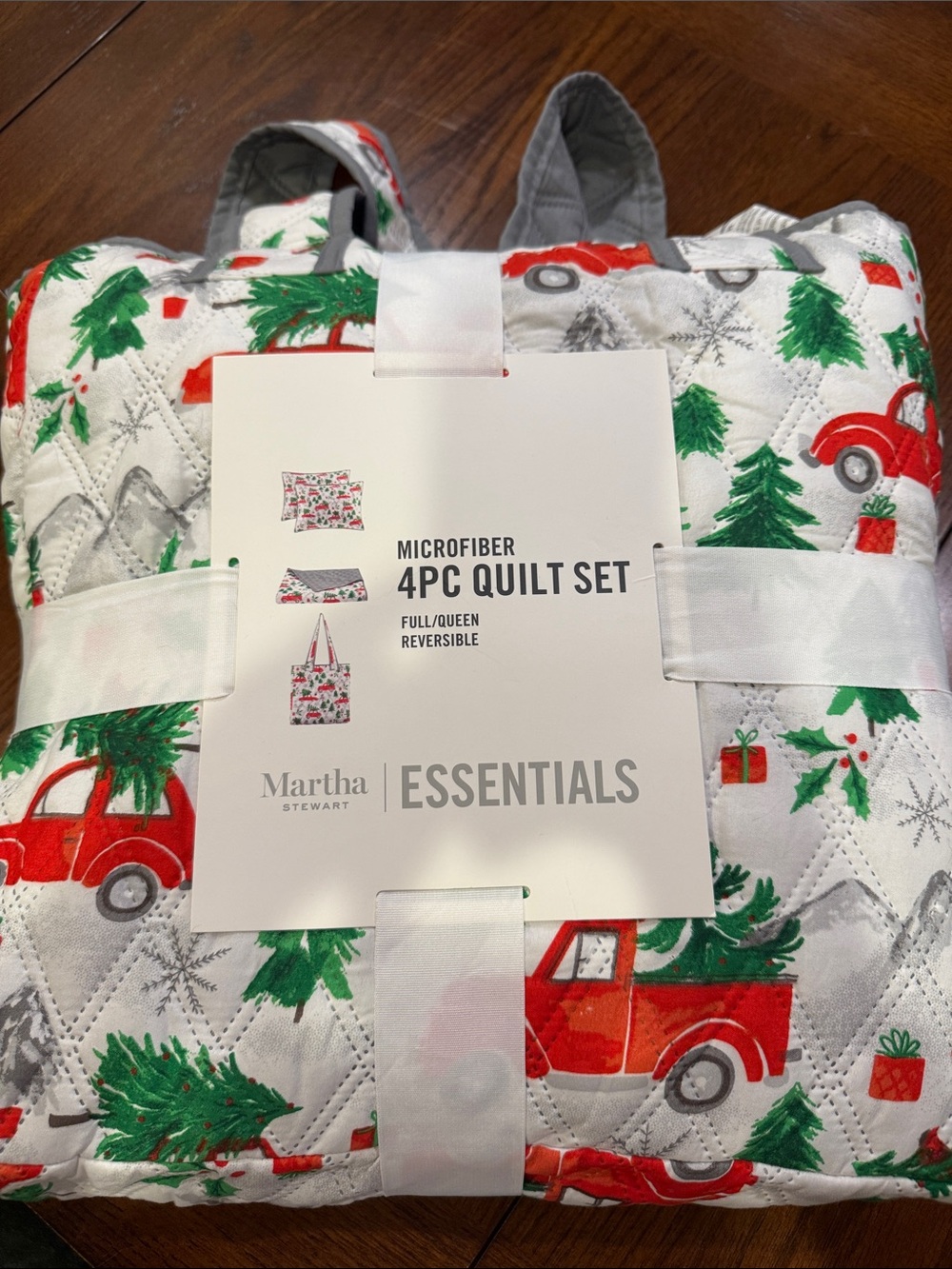 Martha Stewart Red & Green Holiday Microfiber 4PC Quilt Set